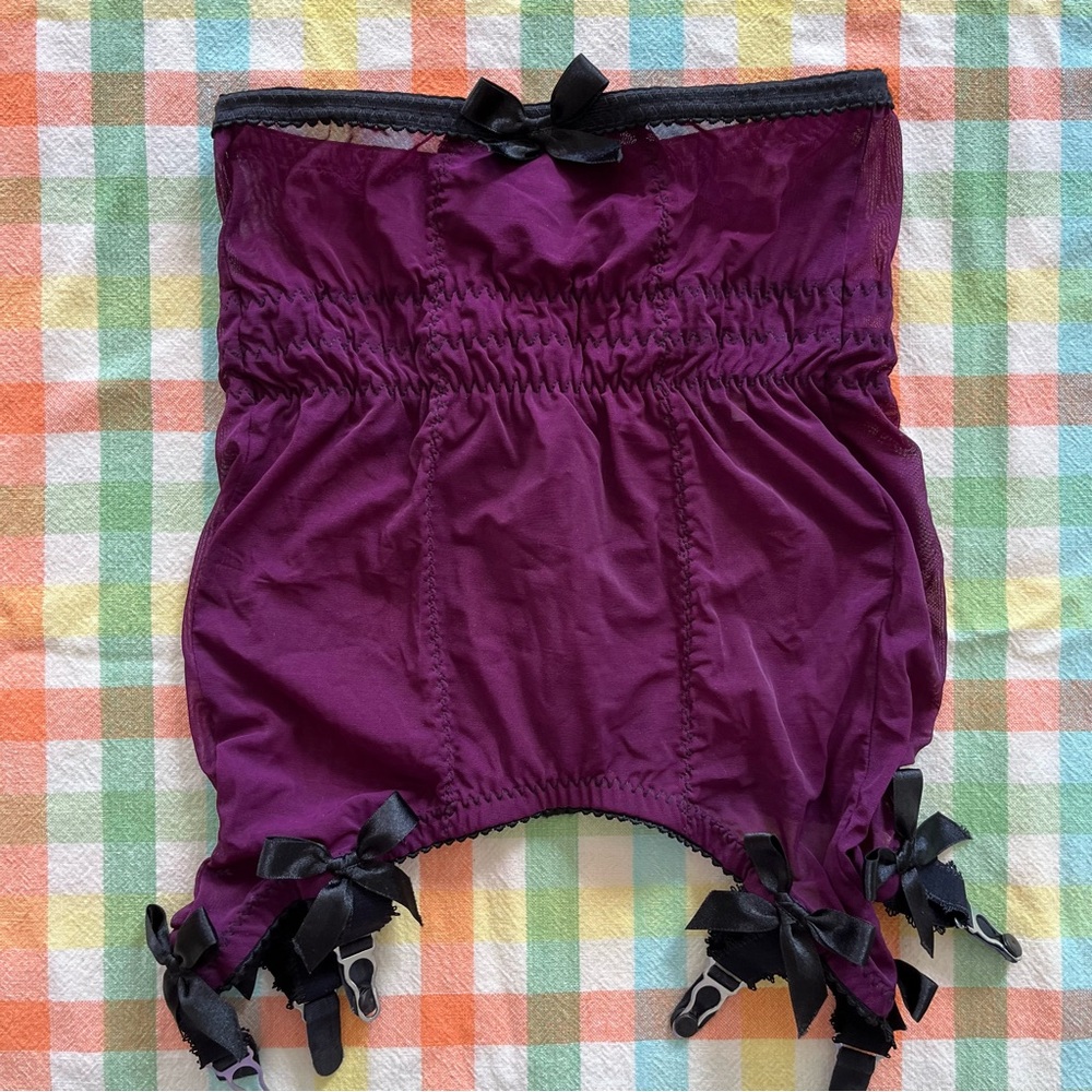 Kiss Me Deadly waist cincher waspie.